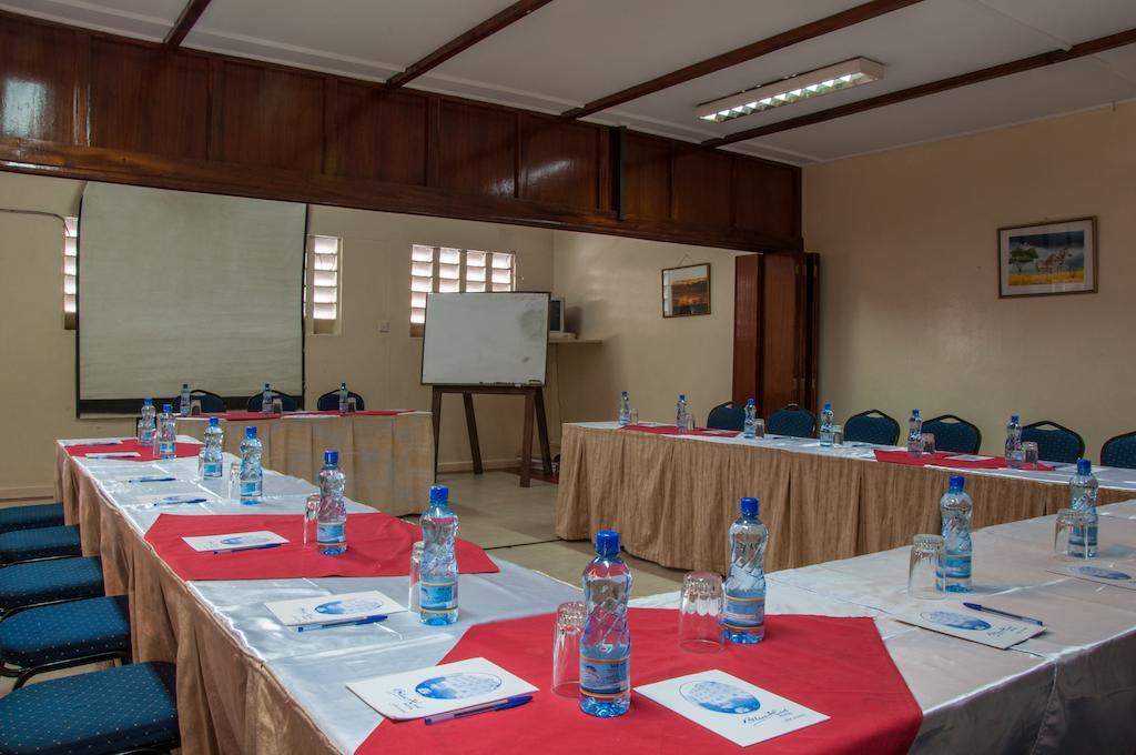 Blue Hut Hotel Nairobi Exterior photo